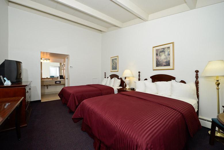 Americas Best Value Inn - Petoskey Room photo